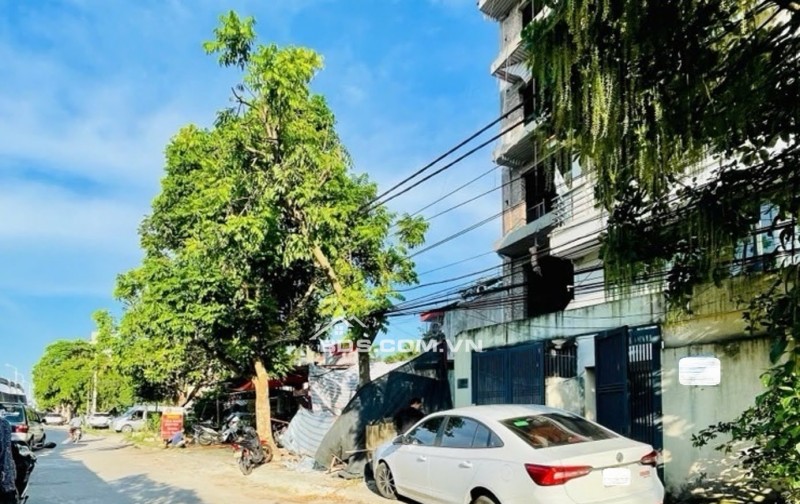 BÁN NHÀ PHÂN LÔ LĨNH NAM 140M² x 6 TẦNG – 30 TỶ- DT 200Tr– Ô TÔ TRÁNH ĐỖ – Vỉa Hè