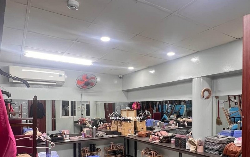 căn góc 2 mặt tiền trần hưng đạo – nguyễn trãi, trung tâm quận 1 – ngang 12m – giá 110 tỷ