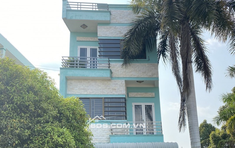 Cần bán đường Cách Mạng Tháng 8, trục chính kdc An Thới, trệt 2 lầu, dt: 5x23,3, lộ 24m, giá 4,3 tỷ