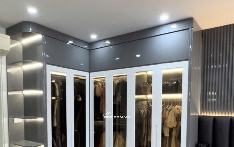 Tìm khách THUÊ cho căn hộ 3PN cực rộng Hapulico Complex 21T2 chỉ 17tr/tháng