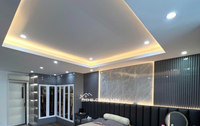 Tìm khách THUÊ cho căn hộ 3PN cực rộng Hapulico Complex 21T2 chỉ 17tr/tháng