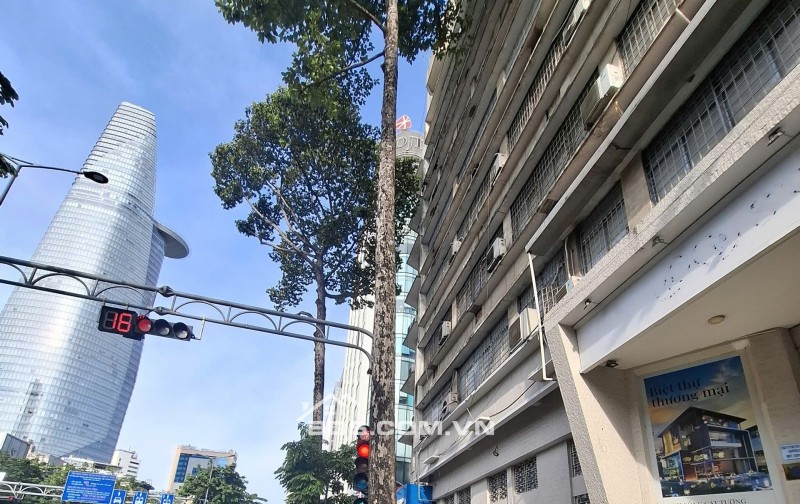 Cho thuê căn hộ chung cư số 5 Nguyễn Thái Bình Quận 1 giá 12 tr/tháng