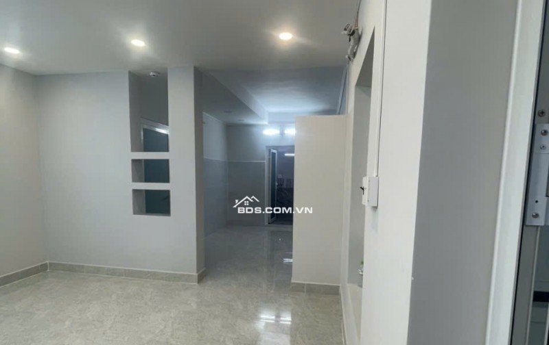 Cho thuê căn hộ chung cư số 5 Nguyễn Thái Bình Quận 1 giá 12 tr/tháng