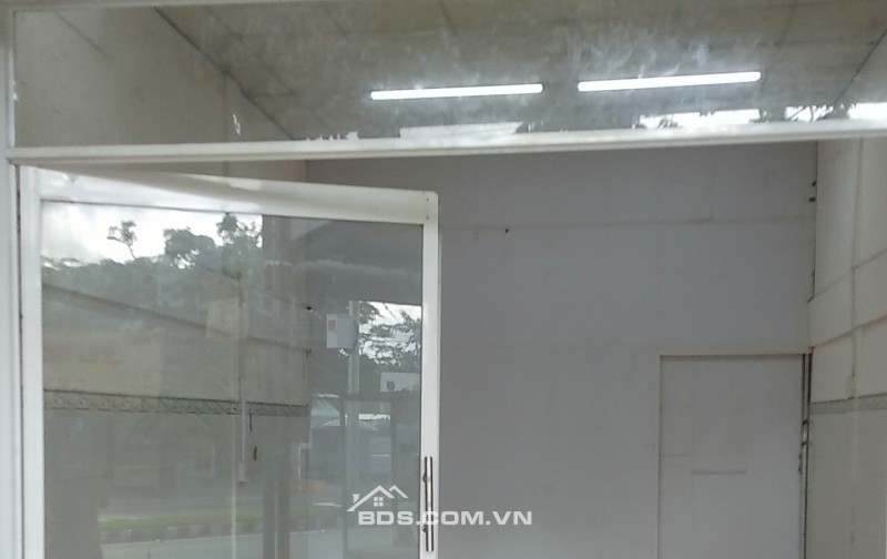 Cho thuê nhà mặt tiền ngang 4m mặt bằng kinh doanh kv ngã 4 đầu đường Đinh Tiên Hoàng,p.Tân Hạnh,VL