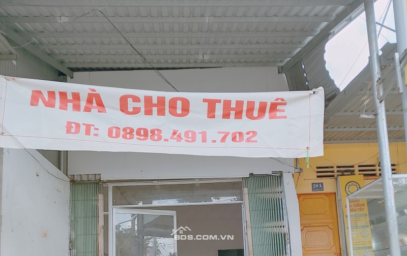 Cho thuê nhà mặt tiền ngang 4m mặt bằng kinh doanh kv ngã 4 đầu đường Đinh Tiên Hoàng,p.Tân Hạnh,VL