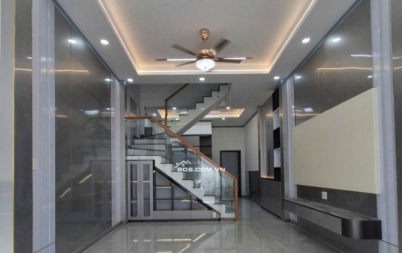 Nhà mới xây 1 lầu 1 trệt 2.8 tỷ _120 m2 sàn , đừờng ô tô,3 phòng ngủ gần trường cấp 1.2 Ngô Gia Tự