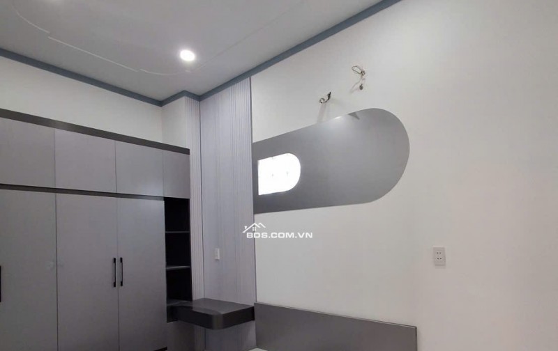 Nhà mới xây 1 lầu 1 trệt 2.8 tỷ _120 m2 sàn , đừờng ô tô,3 phòng ngủ gần trường cấp 1.2 Ngô Gia Tự