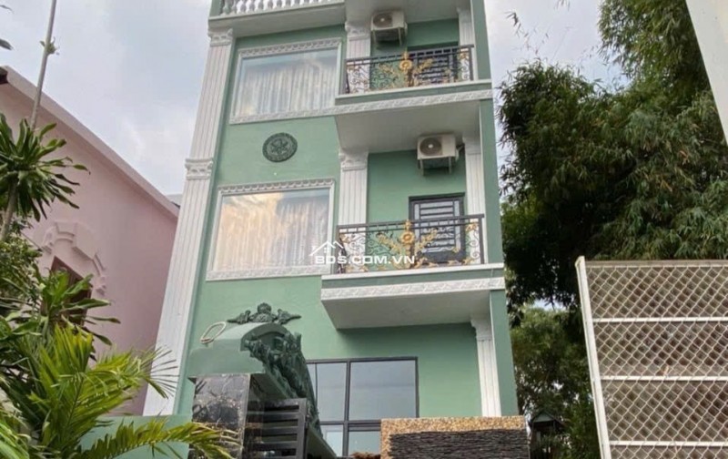 BÁN NHÀ NGHỈ DOANH THU HƠN 50 TRIỆU/THÁNG - HẺM ĐƯỜNG LẠC LONG QUÂN - THÀNH PHỐ THỦ DẦU 1 BÌNH DƯƠNG