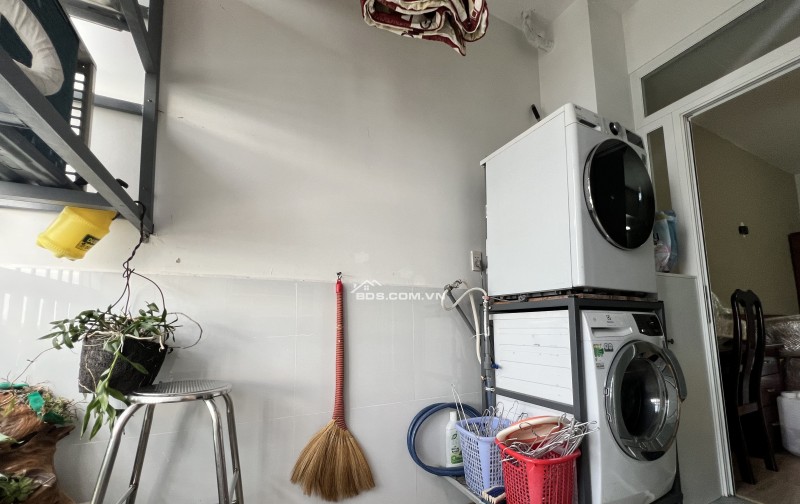 BÁN CHUNG CƯ 242 NGUYỄN HỮU CẢNH, THẮNG NHẤT , TPVT