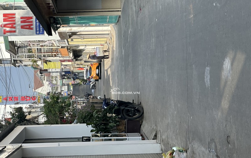 Bán khách sạn ngay trung tâm Đà Lạt, cách chợ đêm chỉ 700m