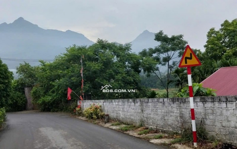 SIÊU PHẨM NGHỈ DƯỠNG  850m2 VIEW NÚI BA VÌ – VỊ TRÍ ĐẸP, TIỀM NĂNG ĐẦU TƯ & NGHỈ DƯỠNG  Địa chỉ: đường Cốc Đồng Tâm, Minh Quang, Ba Vì, Hà Nội.