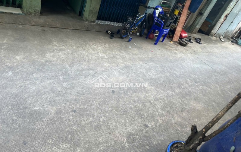 Bán nhà trọ cấp 4 nối dài 02 mặt hẻm trước . hẻm sau,  liền kề  gần giáp mặt tiền