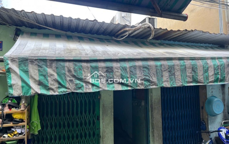 Bán nhà trọ cấp 4 nối dài 02 mặt hẻm trước . hẻm sau,  liền kề  gần giáp mặt tiền