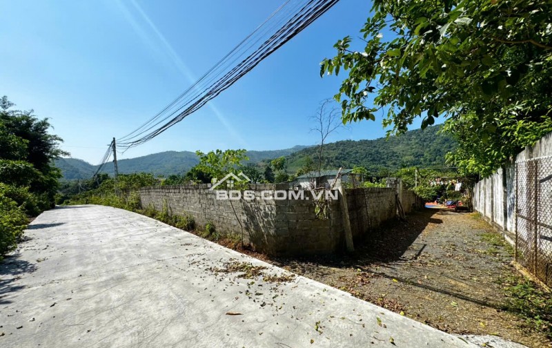 Bán nổi bật lô đất 909m2/100m2 ONT đối diện Satoyama tại Cư Yên giá 6,1 tỷ. Lô góc, đất đẹp