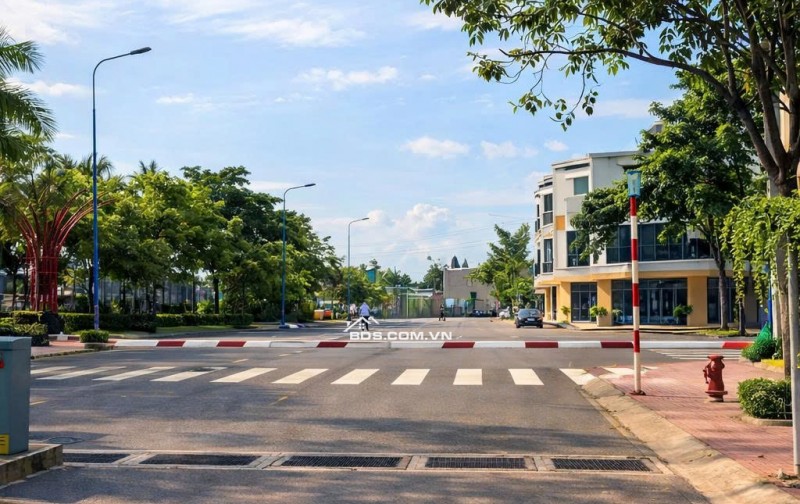 Bán nhà phố Thuận An 3 tầng mặt tiền đường 22m giá đầu tư chỉ 3.97 tỷ