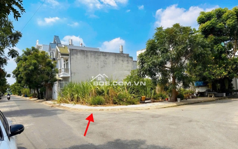 BÁN ĐẤT ĐỨC HOÀ TỈNH TÂY NINH - DT 93,6 M2 - SHR - 2TỶ050TR. LH:0903974577