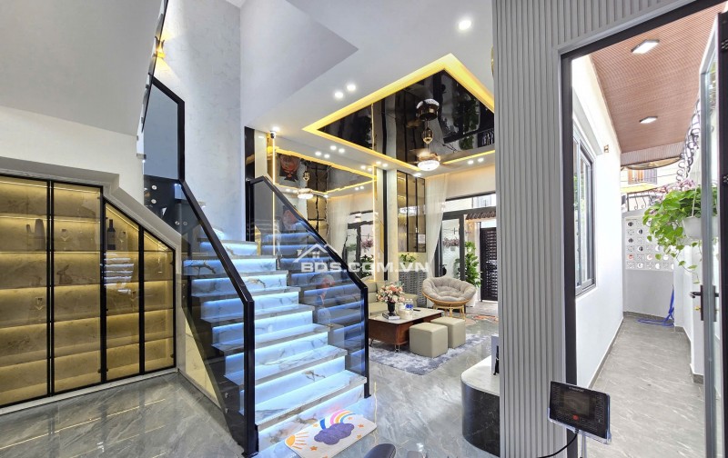 BÁN NHÀ PHƯỜNG THANH KHÊ ĐÔNG QUẬN THANH KHÊ 70M2 - 12.5 TỶ. LH:0932646343.