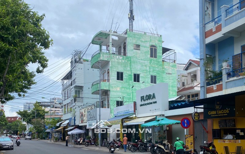 hạ  giá sâu căn góc 2 mặt tiền khu bàn cờ đường Cửu Long- Nha Trang phù hợp kinh doanh