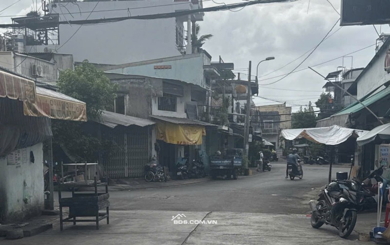 BÁN NHÀ CẤP 4 XINH XẮN VIEW BỜ SÔNG THAM LƯƠNG – GIÁ CỰC TỐT. LH:0903993987 – 0787002686.