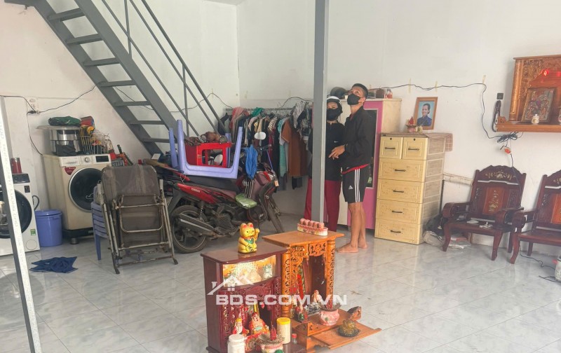 BÁN NHÀ CẤP 4 XINH XẮN VIEW BỜ SÔNG THAM LƯƠNG – GIÁ CỰC TỐT. LH:0903993987 – 0787002686.