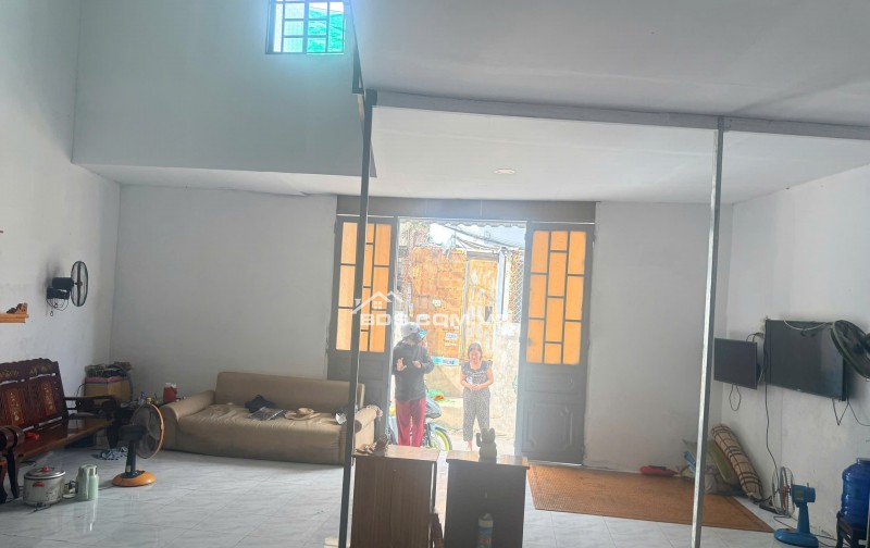 BÁN NHÀ CẤP 4 XINH XẮN VIEW BỜ SÔNG THAM LƯƠNG – GIÁ CỰC TỐT. LH:0903993987 – 0787002686.
