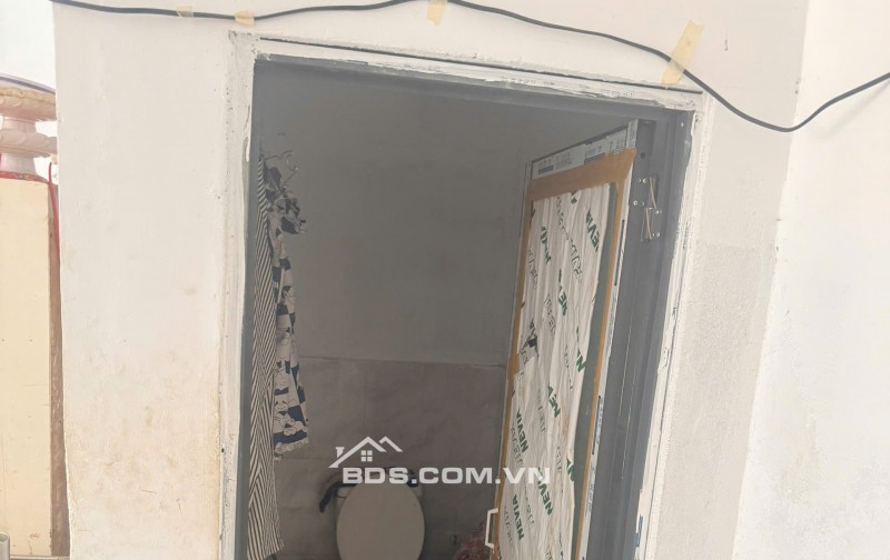BÁN NHÀ CẤP 4 XINH XẮN VIEW BỜ SÔNG THAM LƯƠNG – GIÁ CỰC TỐT. LH:0903993987 – 0787002686.
