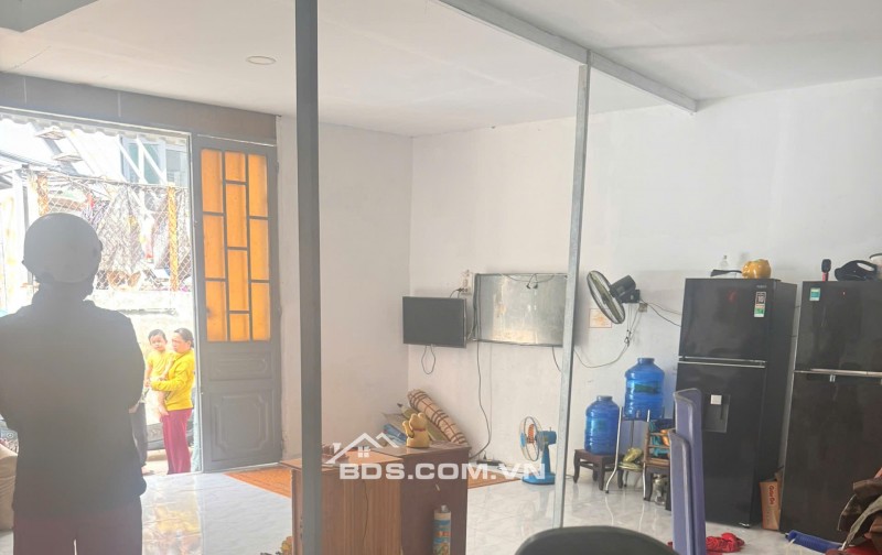 BÁN NHÀ CẤP 4 XINH XẮN VIEW BỜ SÔNG THAM LƯƠNG – GIÁ CỰC TỐT. LH:0903993987 – 0787002686.
