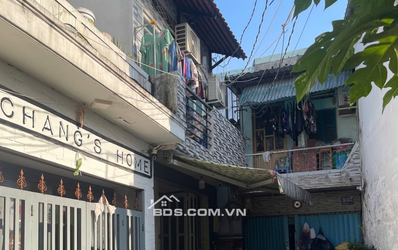 BÁN NHÀ HẺM 4M (BÊN HÔNG ĐẦM SEN) 38M2 (1 TRỆT 1 LẦU) 4.3TỶ. LH:0913900555.