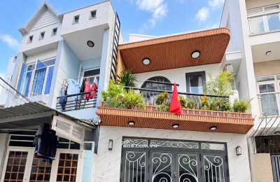 Bán nhà Quận 7 - Bùi Văn Ba 60m2 2tầng 3PN, Nội thất xịn, Ngang 4.3m, Hẻm 4m thông, 7.X tỷ