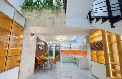 CHO THUÊ NHÀ – P.TÂY THẠNH, Q.TÂN PHÚ sân thượng 4PN‑4WC full nội thất