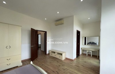 Bán nhà liền kề 5PN + 7WC, giá 8.*** tỷ lh Hoàng Đức Bình : 0773218937