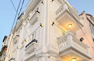 Bán nhà Quận 7 - Huỳnh Tấn Phát 62m2 4tầng 4PN - Ngang 5.7m - Căn góc Ô Tô đỗ Cửa - 8.2 tỷ
