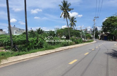 Cần bán đất thổ cư 3970m2, trục đường TX25, Quận 12