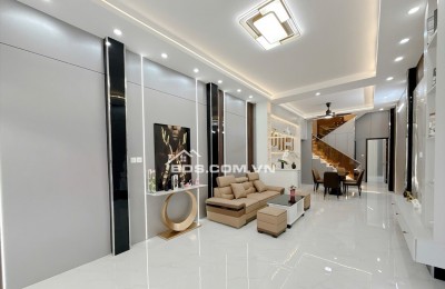 Huỳnh Tấn Phát - Nhà mới Ở ngay 2 tầng - 65m2 - Full nội thất xịn - 3PN rộng - 5 tỷ 950