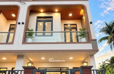 Nhà mới xây 1 lầu 1 trệt 2.9 tỷ _60 m2_1 lầu 1 trệt _3 phòng ngủ _đường ô tô